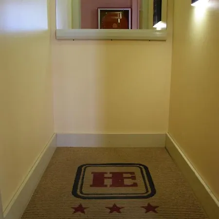 Hotel Everest 3*