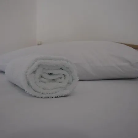 Everest Hotel